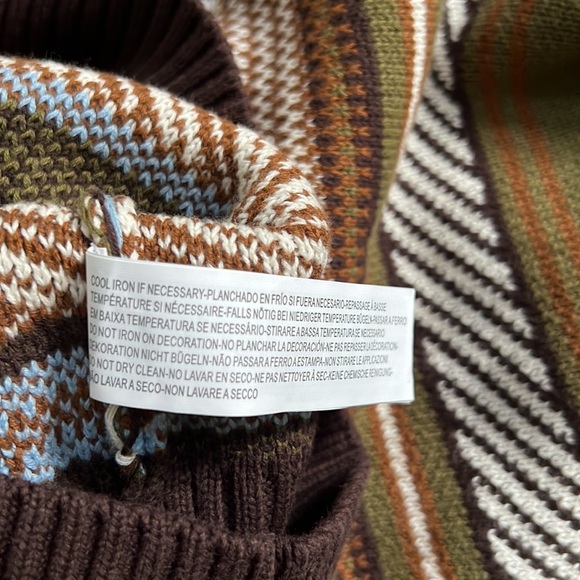 HOST PICK. Staple Pigeon Macdougal Sweater. - Picture 11 of 11